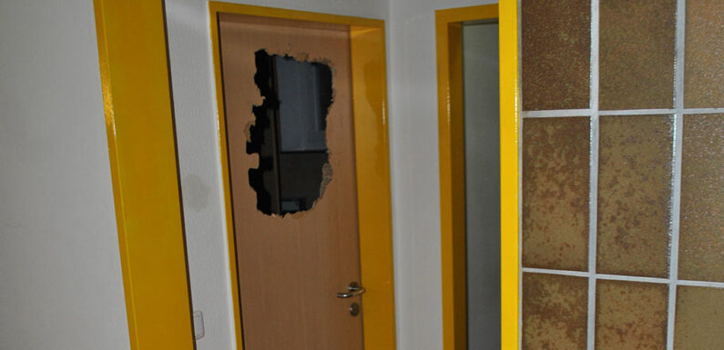 Bückeburg: Hoher Sachschaden nach Einbruch in Hallenbad