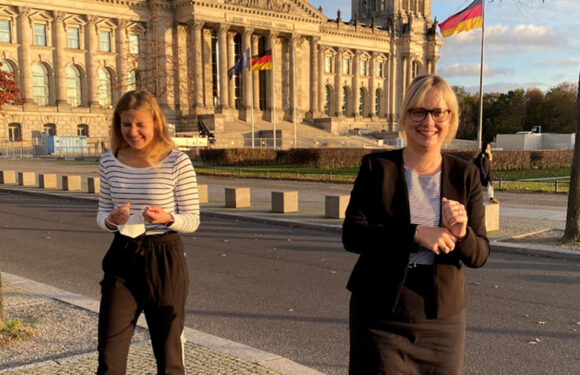 Schülerin Marieka Röchert aus Sachsenhagen begleitet Bundestagsabgeordnete bei ihrer Arbeit in Berlin