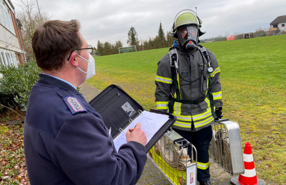 Feuerwehr erbringt Leistungsnachweis unter besonderen Bedingungen