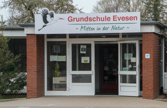 Gefahr von Brandschäden: Grundschule Evesen bleibt für mehrere Tage geschlossen