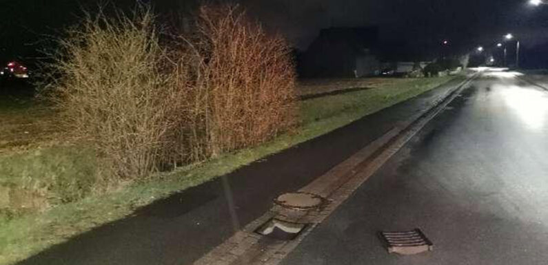 Obernkirchen: Einlaufgitter und Stein auf Fahrbahn gelegt