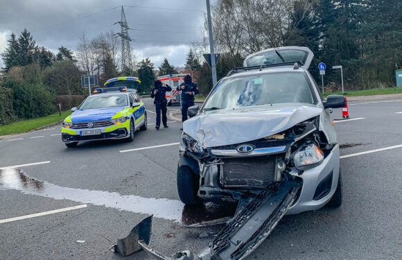 Ahnsen: Unfall auf Kreuzung – drei Verletzte