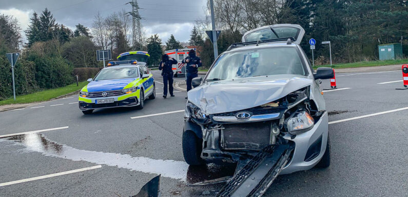 Ahnsen: Unfall auf Kreuzung – drei Verletzte