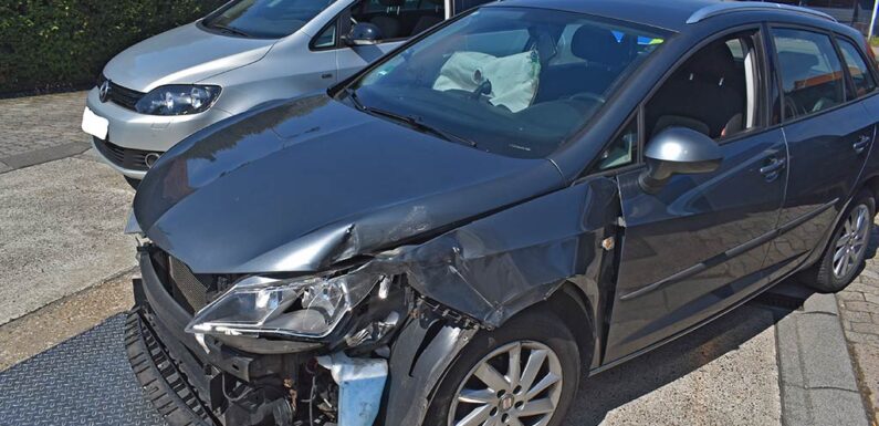 Nienstädt: Auto rollt von Tankstelle auf B65