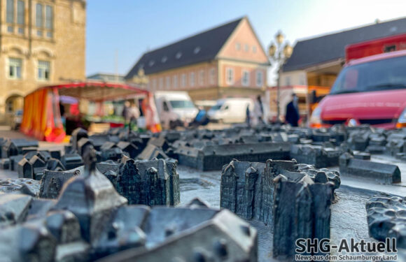 Infos auf dem Wochenmarkt: Ehrenamtliches Engagement hilft gegen Einsamkeit