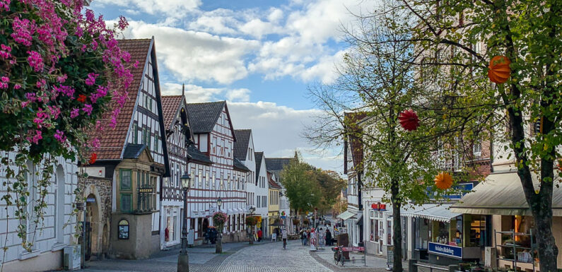 Bückeburg: Geschäftsinhaberin hält Zigarettendieb fest und wird verletzt