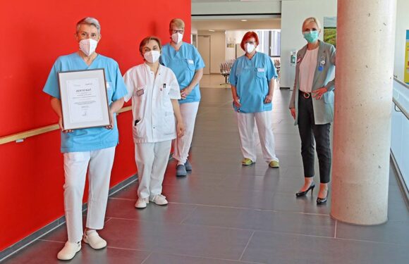 Klinikum Schaumburg erneut als „babyfreundliche Geburtsklinik“ zertifiziert