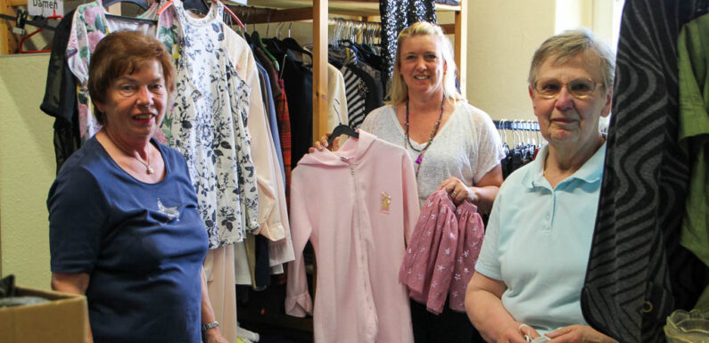 Umsonst-Boutique in Bückeburg wiedereröffnet: Verein Chic für Chancen gibt kostenlos Kleidung aus