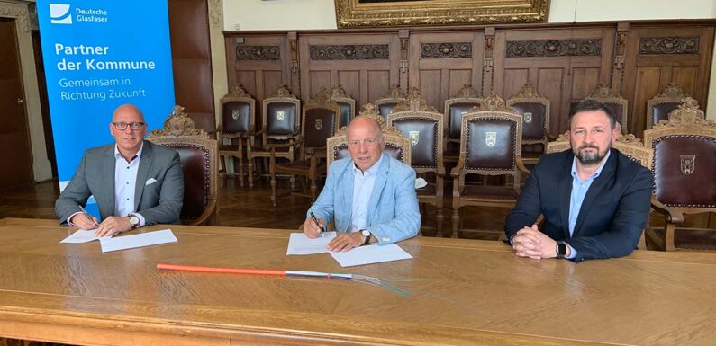 Glasfasernetz in Bückeburger Ortsteilen Evesen, Meinsen-Warber und Scheie möglich