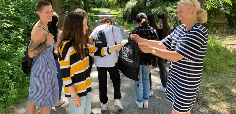 Mädchen-Wundertüten bereiten Schülerinnen Freude