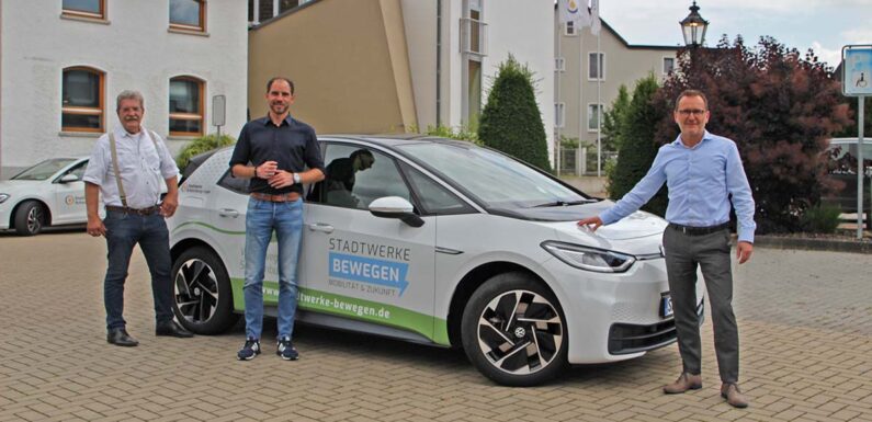 Zwei Szenarien für die Energiewende: Bundestagsabgeordneter Maik Beermann zu Besuch bei den Stadtwerken