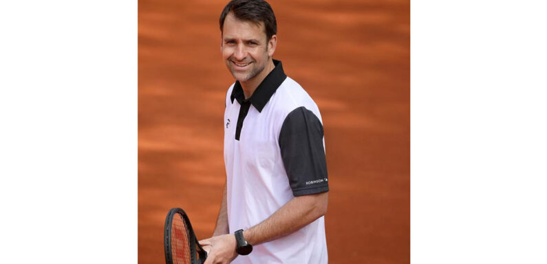 Ex-Tennisprofi Nicolas Kiefer schlägt im Bückeburger Schlosspark auf