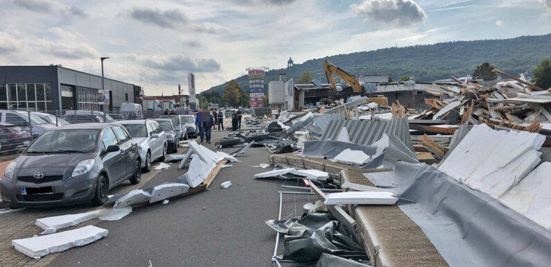 Bei Abrissarbeiten in Porta Westfalica: Über 50 Meter Gebäudewand eingestürzt