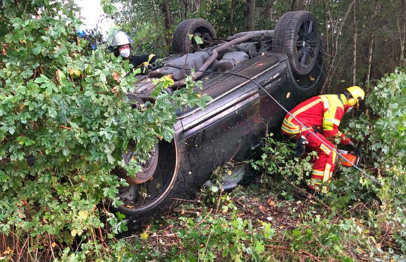 Fahrer weicht Reh aus: Porsche überschlägt sich auf B65-Abfahrt