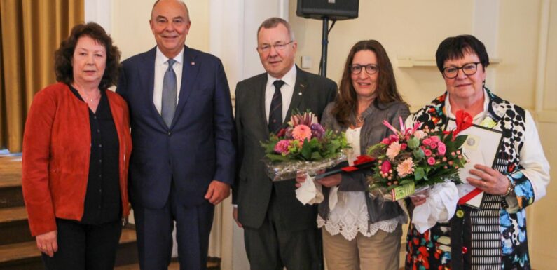 „Für die Menschen in der Region da sein“: Jahreshauptversammlung des DRK-Kreisverbandes Schaumburg