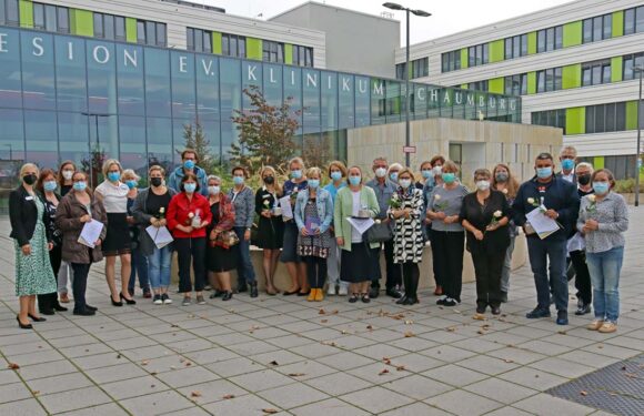 Dank und Wertschätzung für langjährige Mitarbeiter am Klinikum Schaumburg