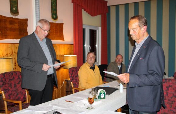 Hartmut Krause vereidigt: Samtgemeinderat Eilsen konstituiert sich