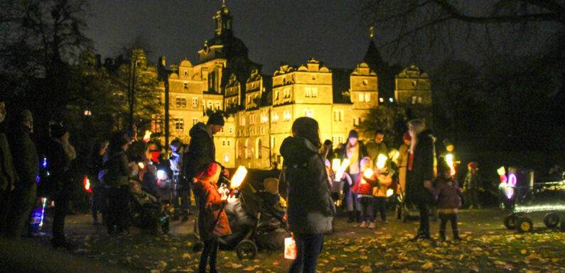 „Straußweg“-Fest im Schlosspark begeistert Klein und Groß