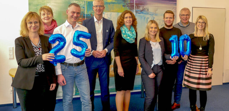 Volksbank in Schaumburg ehrt Jubilare für 225 Jahre Betriebszugehörigkeit