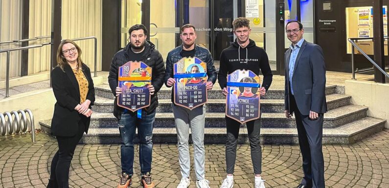 FIFA 22 Online-Turnier: Volksbank in Schaumburg zeichnet beste E-Sportler aus