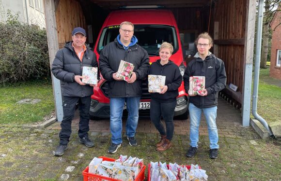 Bergkirchen: Geschenke für jeden Haushalt im Dorf