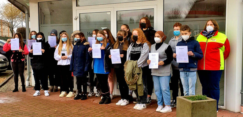 ASB bildet 18 neue Schulsanitäter aus: Neue Schulsanis für Oberschule Bückeburg und IGS Helpsen