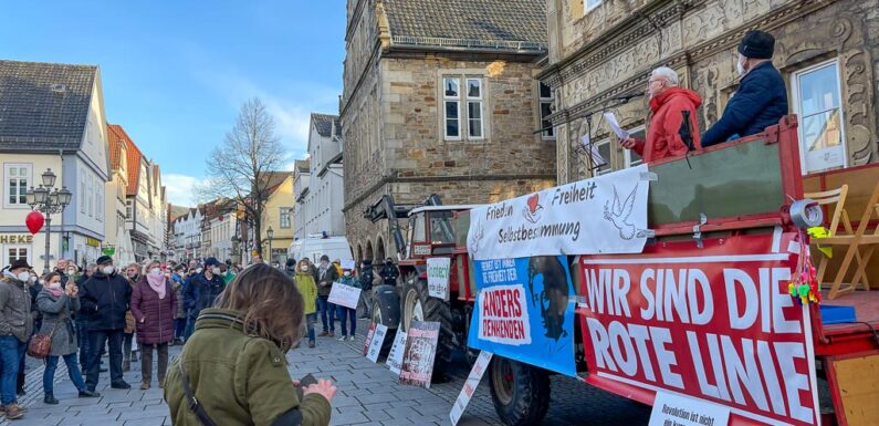 Corona-Demo in der Bückeburger Innenstadt
