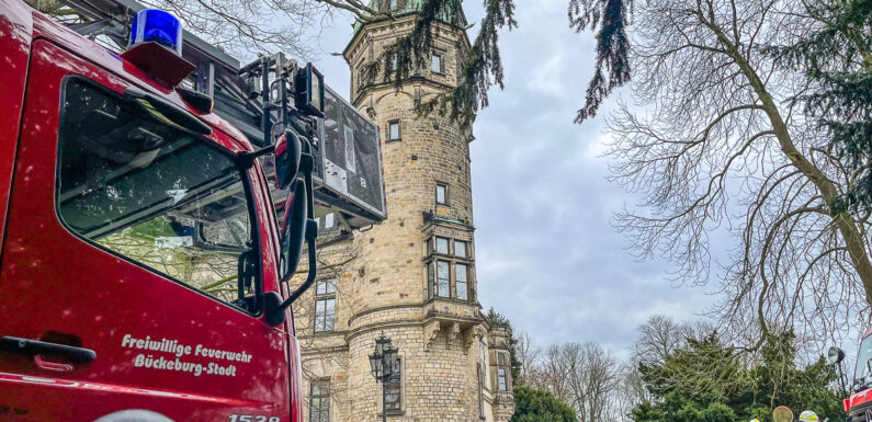 Feuerwehreinsatz am Palais in Bückeburg