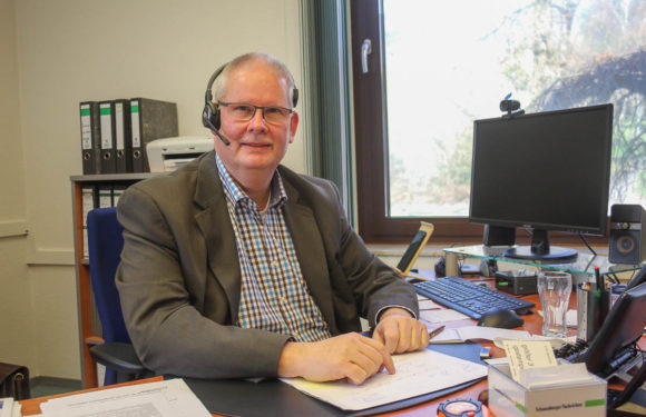 „Gleich ins kalte Wasser geschmissen“: Hartmut Krause ist seit über 100 Tagen Samtgemeindebürgermeister
