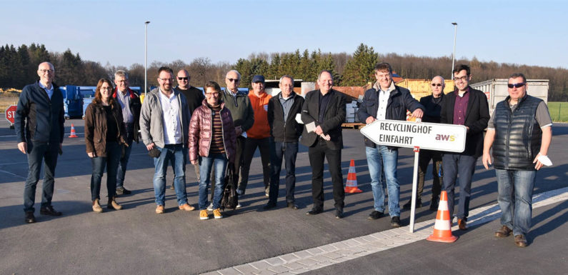 SPD/FDP-Gruppe besichtigt neues AWS-Logistikzentrum mit Recyclinghof