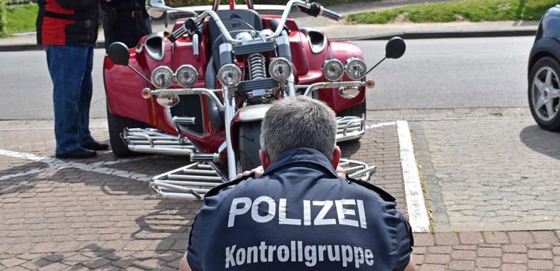 Polizei kontrolliert 112 Motorräder bei Aktion in Hagenburg