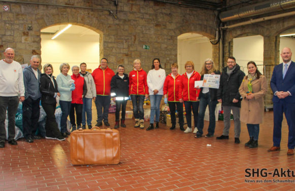 Wertschätzung für unermüdlichen Einsatz: Schaumburger Märchensänger spenden 1000 Euro an DRK Bückeburg