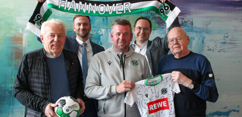 Hannover 96 Fußballschule mit Unterstützung der Volksbank wieder beim VfR Evesen