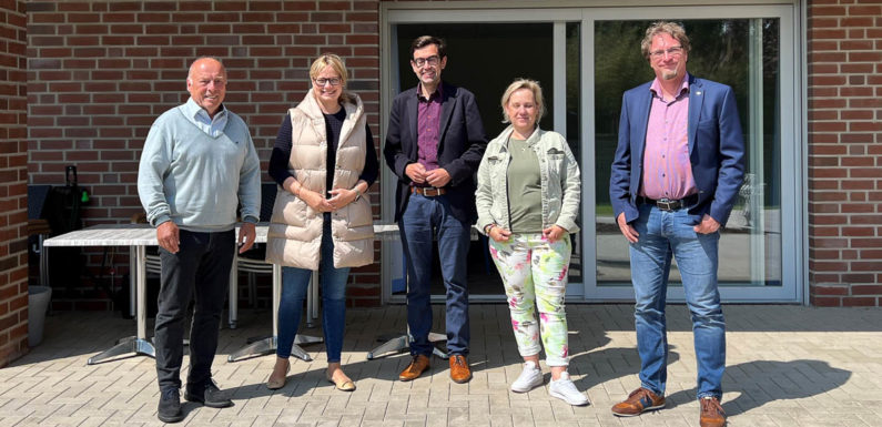 Besuch bei DRK-Tagespflege Sachsenhagen: Betreutes Wohnen und Tagespflege als Alternative zum Heim stärker fördern