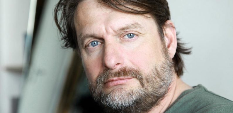 „Der Tod des Empedokles“: Theater mit Peter Trabner beim FestiWall in Stadthagen