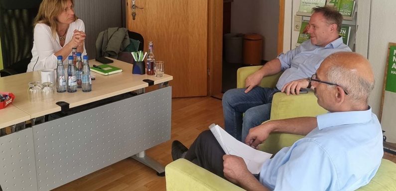 Katja Keul im Gespräch mit Schaumburger Gewerkschaftsvertretern