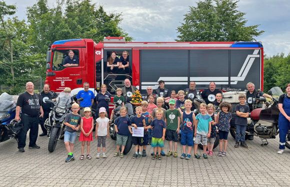 Tombolaerlös der Motorradfreunde „Vier Winde“ geht an „Kleine Feuerlöscher“