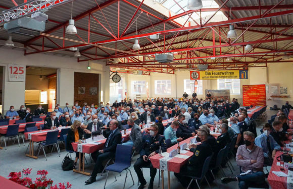 Kreisfeuerwehrverband zieht Bilanz / Zahlreiche Ehrungen und Beförderungen
