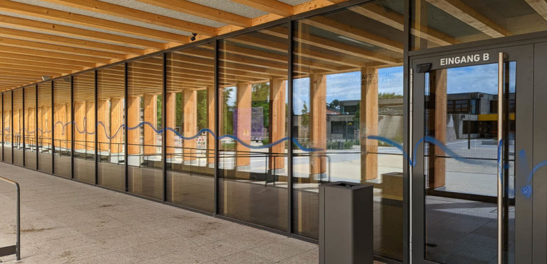 IGS in Rinteln beschmiert: Landkreis setzt 500 Euro Belohnung für Täterhinweise aus