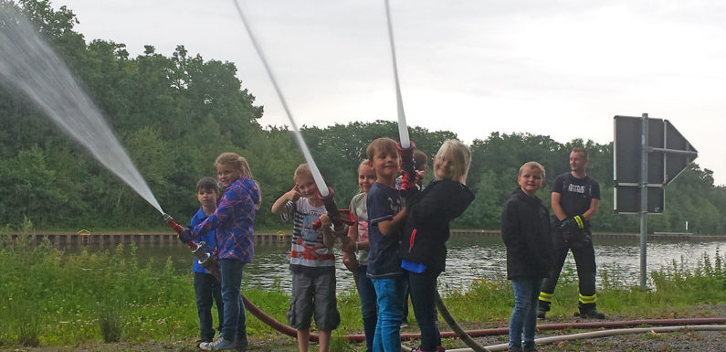 Mitmach-Tag für Kinder in der Feuerwehr Röcke