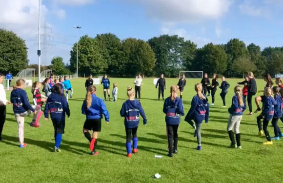 Sonne, Sport und Spaß beim Tag des Mädchenfußballs in Lindhorst