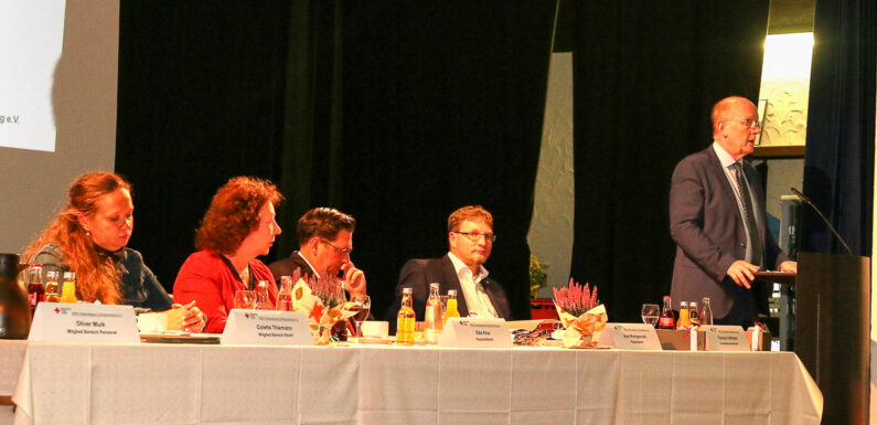 Hauptversammlung des DRK-Kreisverbandes Schaumburg: Intensives Engagement in Pandemie und bei Flüchtlingsversorgung