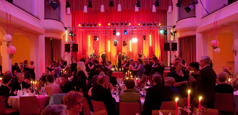 Mit Schwung zurück aufs Tanzparkett: Bürgerbataillon, Bundeswehr und Stadtmarketing richten am 5.11. den Stadtball aus