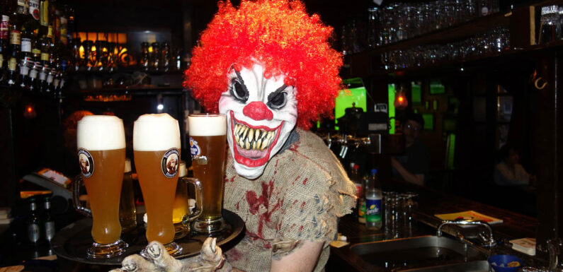 Bückeburg: Halloween-Party beim Minchen im alten Ostbahnhof