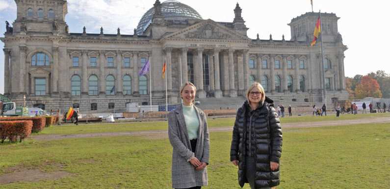 Für zwei Wochen an der Seite der Bundestagsabgeordneten Marja-Liisa Völlers