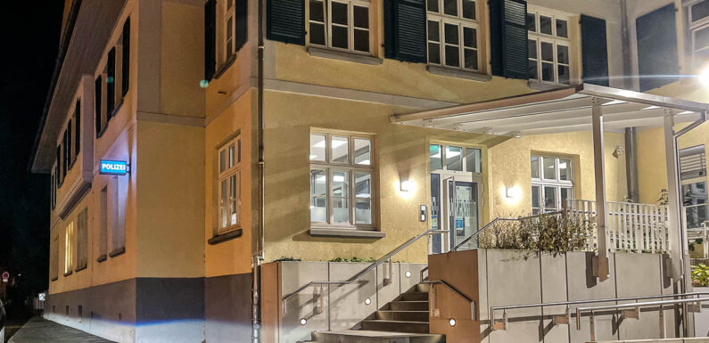 Bückeburg: 16-jähriger klaut seiner Mutter den Schlüssel und fährt berauscht Auto