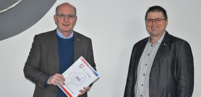 Mehr Aufgaben und große Unsicherheiten beim Landkreis Schaumburg: Haushalt 2023 mit 11,4 Millionen Euro Defizit