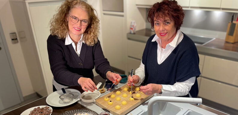 Auf die Plätzchen, fertig, los: Naschen für die Bückeburger Tafel mit dem Lions-Club Porta Westfalica-Judica beim Weihnachtsmarkt „Bückeburg glüht auf“