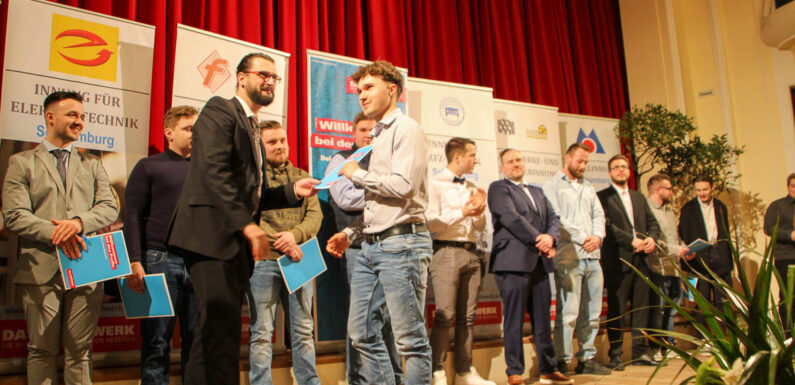 „Wissen wird durch Teilen mehr“: 61 Jung-Gesellen durch Kreishandwerkerschaft Niedersachsen-Mitte freigesprochen