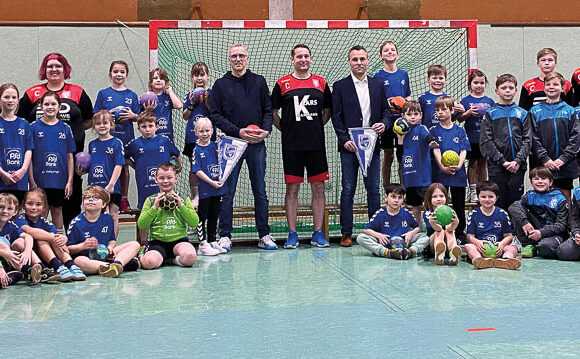 Neuer Schwung und neue Outfits für die wachsende Jugendabteilung des TVE Röcke Handball